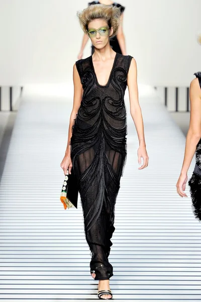 Look 43